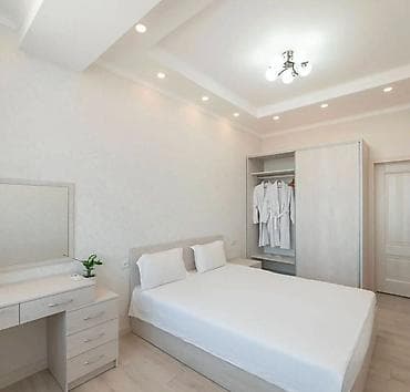 купить комнату гостиничного типа: Светлая комната с кроватью в современном минималистичном стиле. - — 1