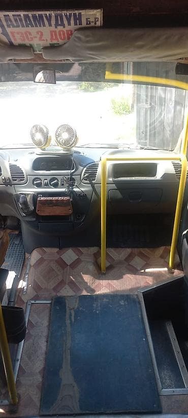 vw t4: Mercedes-Benz Sprinter (CDI), высокий кузов, пассажирская версия — 4