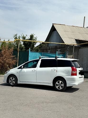 Toyota WISH: 2003 г., 1.8 л, Автомат, Бензин, Вэн/Минивэн — 1