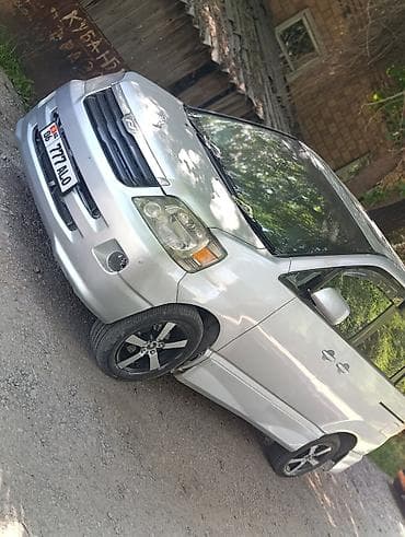 перекупщик авто: Toyota Noah: 2003 г., 2 л, Автомат, Бензин, Минивэн — 4