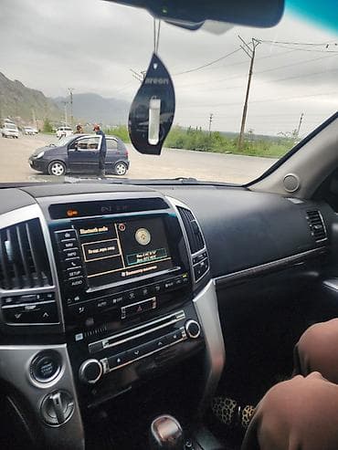 lexus 700: Toyota Land Cruiser: 2012 г., Автомат, Бензин, Внедорожник — 1