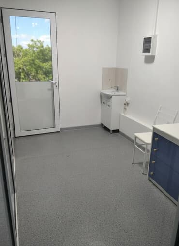 бакту долонотуу: Сдаются кабинеты 8 м2, 14 м2 и 17 м2 для массажиста, косметолога — 1