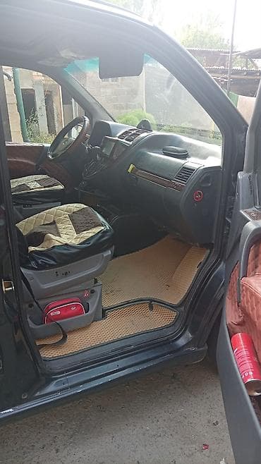 т 40 с куном: Mercedes-Benz Vito: 2001 г., 2.8 л, Автомат, Бензин, Минивэн — 4