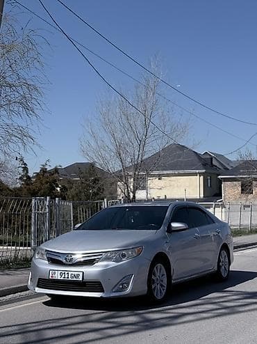 porter 1: Toyota Camry: 2013 г., 2.5 л, Автомат, Гибрид, Седан — 2