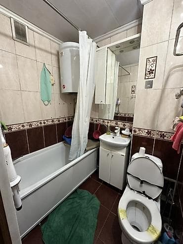 нужна семья: 3 комнаты, 60 м², 104 серия, 1 этаж — 4