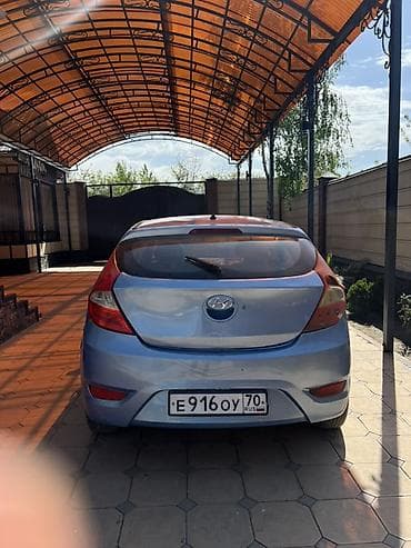 gentra машина: Hyundai Solaris: 2012 г., 1.4 л, Ручные, Бензин, Хэтчбэк — 3
