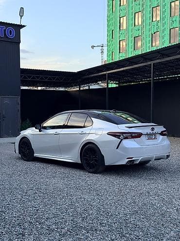 антенна тойота: Toyota Camry: 2021 г., 2.5 л, Автомат, Бензин, Седан — 2