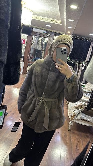 Үй жана уктоо үчүн кийимдер: Продаю шубу натуральная норка имеется кожаный ремень Брала за 56000 — 2