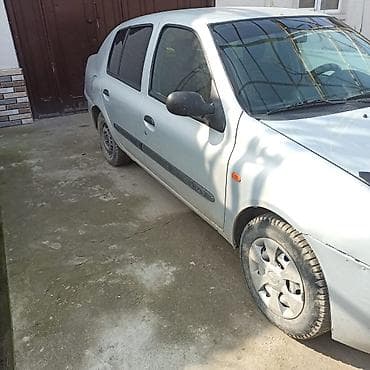 продаю ист: Renault Logan: 2003 г., 1.4 л, Механика, Бензин, Седан — 2