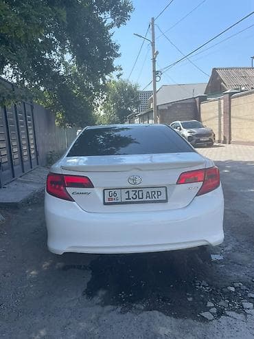м 20: Toyota Camry: 2012 г., 2.5 л, Автомат, Бензин, Седан — 5