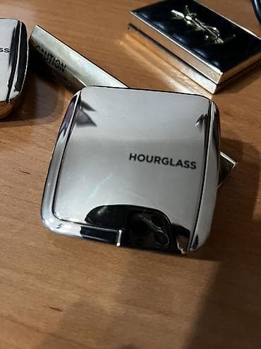 Личные вещи: Hourglass Ambient Lighting Blush — оттенок Luminous Flush. 100% — 1
