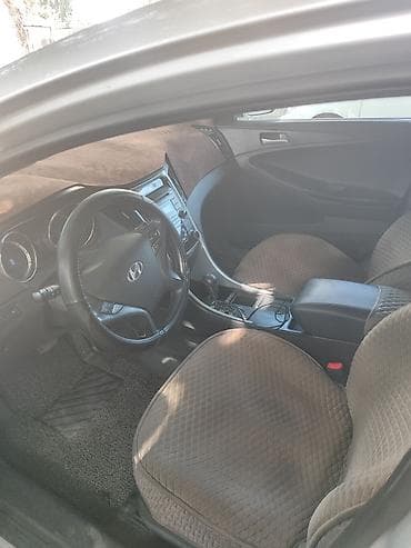 Hyundai Sonata: 2010 г., Автомат, Газ, Седан