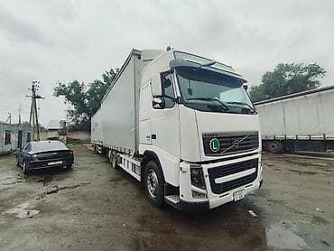 бак бенза: Тягач, Volvo, 2010 г., Тентованный — 2