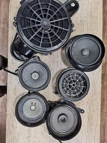 Продаются автомобильная акустика на Мерседес Бенц Е классе.( E