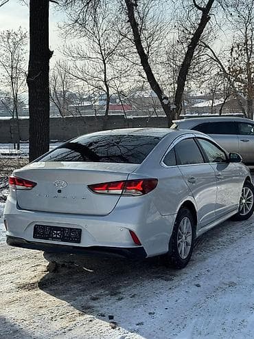 Hyundai Sonata: 2018 г., 2 л, Автомат, Газ, Седан — 3