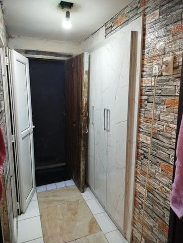 продаю в связи с переездом: 2 комнаты, 48 м², 104 серия, 2 этаж, Косметический ремонт — 10