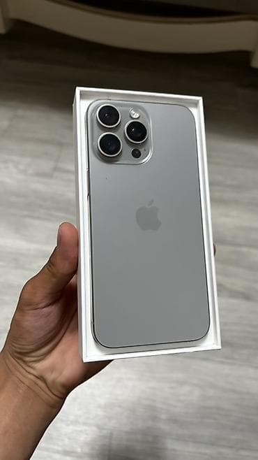 ai очки: IPhone 15 Pro Max серый/«Natural Titanium») с коробкой в идеальном — 1