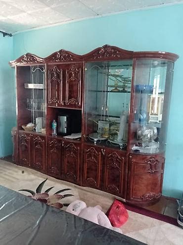 Гарнитур для зала, Б/у, Шкаф, Дерево, Самовывоз, цвет - Коричневый at lalafo.kg Гарнитур для зала, Б/у, Шкаф, Дерево, Самовывоз, цвет - Коричневый