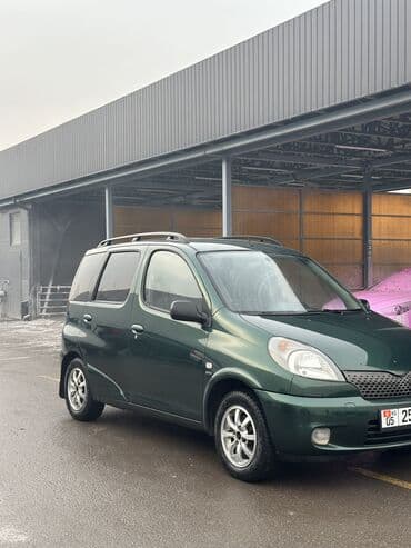 чехол дла тойота кролла универсал: Toyota Yaris Verso: 2000 г., 1.5 л, Механика, Бензин, Универсал — 2