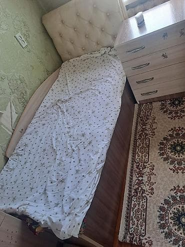 буу мебели: Продается кровати и шкаф б/у — 1