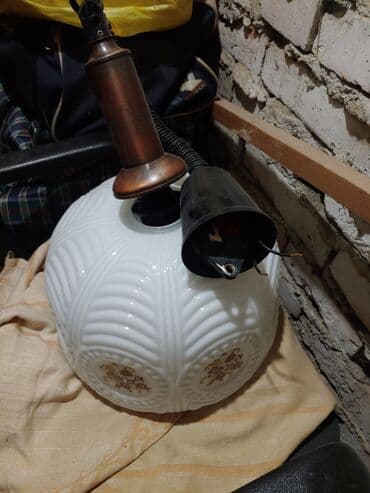 распродажа чешских люстр: Продам. чешская с одним плафоном / стекло~ 600 сом. торг на — 3