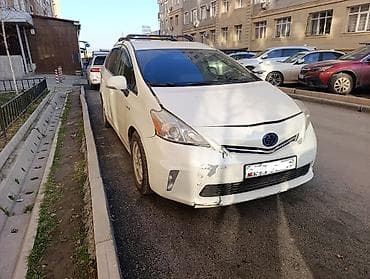 prius prim: Toyota Prius: 2012 г., 1.8 л, Автомат, Гибрид, Минивэн — 4