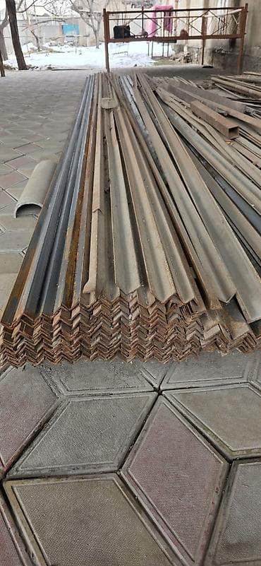 уголки метал: Уголки, Сталь, Новый — 1