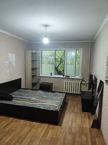 5мкр квартира: 1 комната, Собственник, Без подселения, С мебелью частично — 1