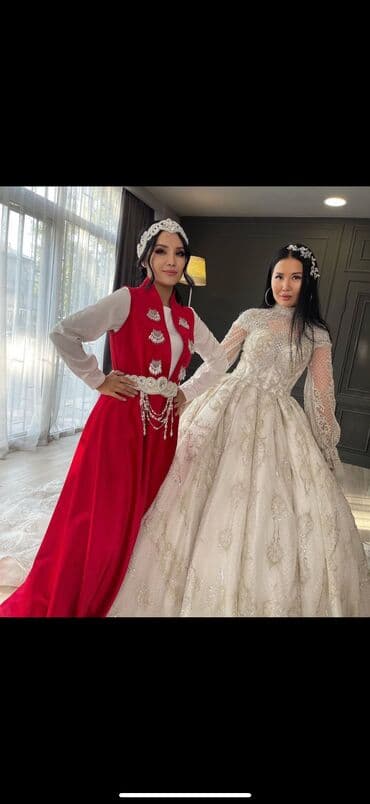 Свадебное платье, Без кольца, Русалка, Цветочные элементы, Жемчуг, Кружево, Б/у