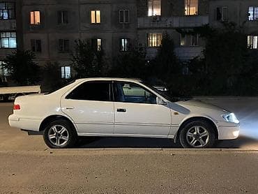 01: Toyota Camry: 2000 г., 2.5 л, Автомат, Бензин, Седан — 3