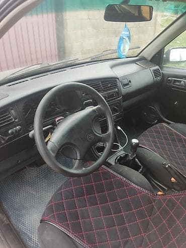 гольф 2 салон: Volkswagen Golf: 1992 г., Механика, Хэтчбэк — 2