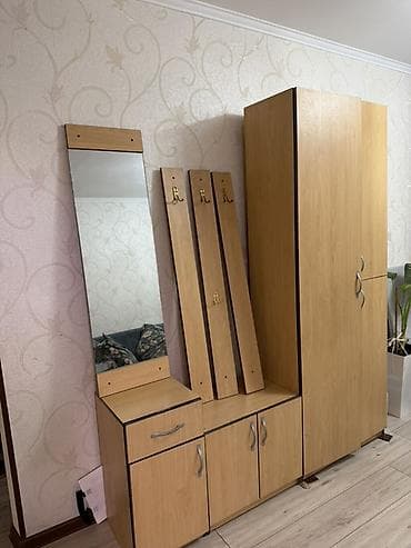 Мебельные гарнитуры: Срочно! Прихожая модульная из ЛДСП, цвет светлый бук/дуб. Состав и — 2