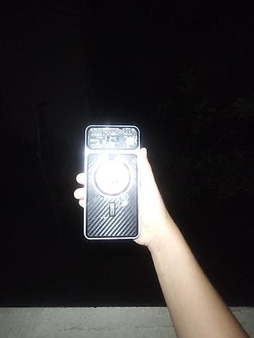 Техника и электроника: Портативный аккумулятор (power bank) с фонарём - Корпус из — 4