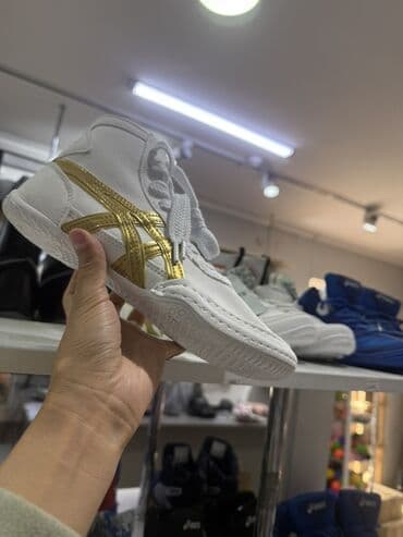 Борцовки Asics (высокие) - Назначение: спортивная обувь для