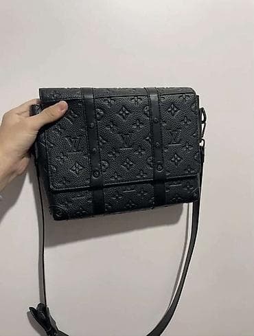 Классические сумки: Классическая сумка, Louis Vuitton, Материал: Натуральная кожа, Регулируемый ремень, Унисекс — 3