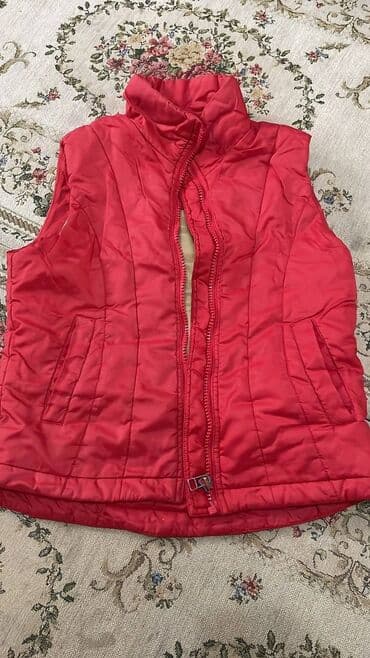 молнии для спорт костюм: 1. Пижама-700 2. Спортивный костюм-400 3. Толстовка-400 4. Зелёный — 6