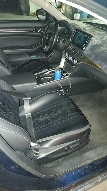 Транспорт: Honda Accord: 2019 г., 2 л, Вариатор, Гибрид, Седан — 5