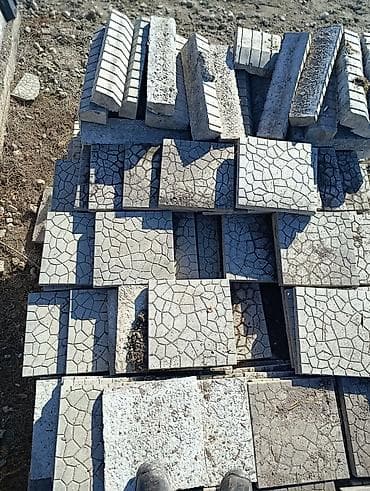 бетонный блок: Брусчатка Б/У продается Описание: - Материал: вибропрессованный — 5