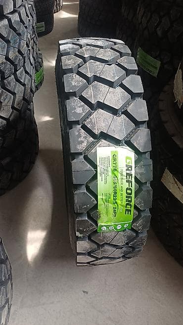 асфальт стяжка: Шины 315 / 80 / R 22,5, С/х техника — 2