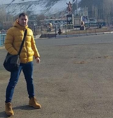 Аксессуарлар: Пуховик мужской с капюшоном. Куплен в России. Размер M - L (указан M — 1