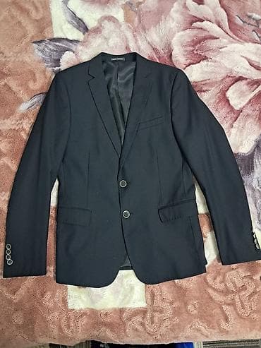 Всё за 3000 Состав: - Костюм-двойка темно-синего/черного цвета