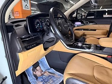 Kia Carnival: 2021 г., 2.2 л, Автомат, Дизель, Минивэн — 9