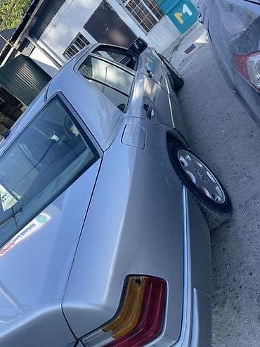Mercedes-Benz W124: 1988 г., 2.3 л, Автомат, Бензин, Седан — 5