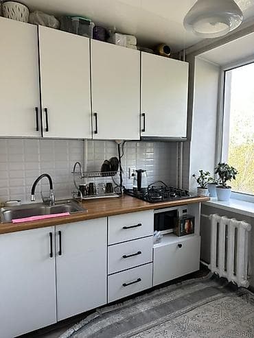 Недвижимость: 2 комнаты, 43 м², 104 серия, ул. Алматинка / Салиева 104 серия, 4 этаж, Свежий ремонт — 1