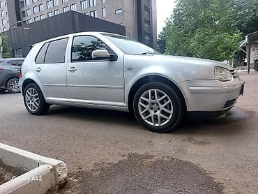 Volkswagen Golf: 2002 г., 2 л, Автомат, Бензин, Хетчбек — 1