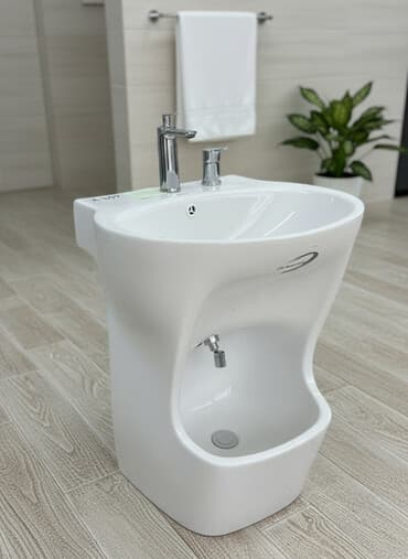 биде унитаз бишкек цена: Белое керамическое биде-компакт с пьедесталом, оснащенное — 1