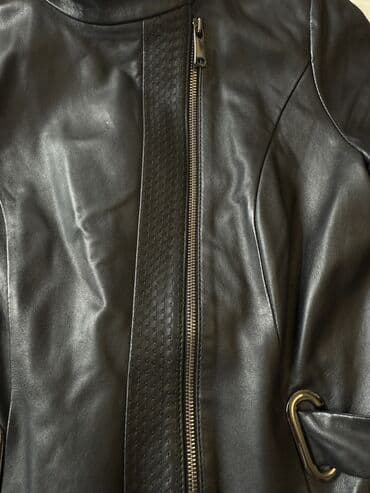 кошелек кожаный: Продаю две кожаных куртки натуральная кожа на обеих. Размер подойдет — 3
