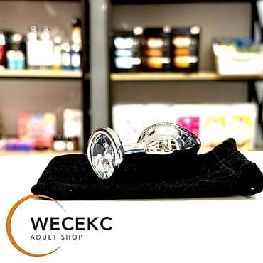 Металлическая анальная пробка с кристаллом - Материал: гладкий