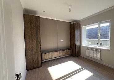 osh flat: 1 комната, 30 м², Кара-Жыгач ж/м Индивидуалка, 2 этаж, Дизайнерский ремонт — 1