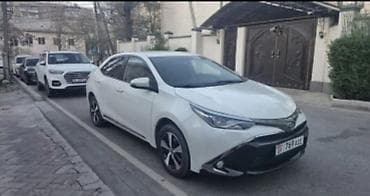 Toyota Corolla: 2019 г., 1.8 л, Автомат, Бензин, Седан